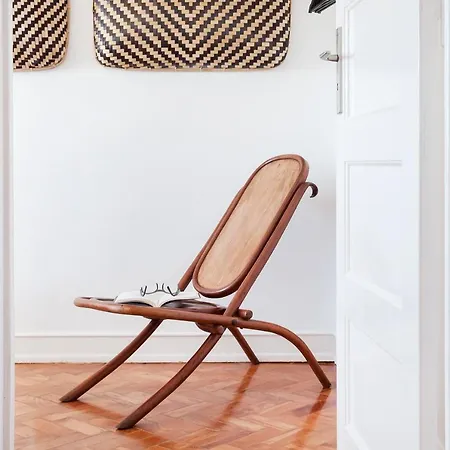 Daire Graca - Castle | Cheese & Wine *