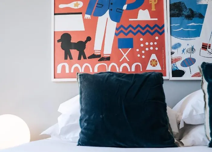 Graca - Castle | Cheese & Wine