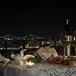 Graca - Castle | Cheese & Wine Apartment *