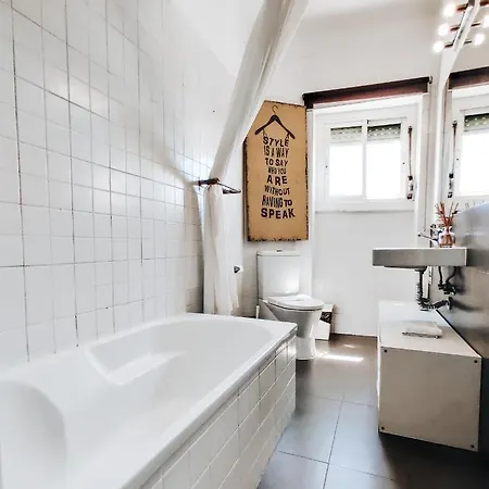 Graca - Castle | Cheese & Wine Apartment