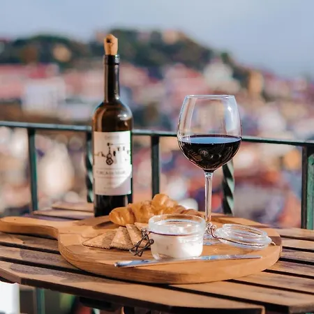 Graca - Castle | Cheese & Wine